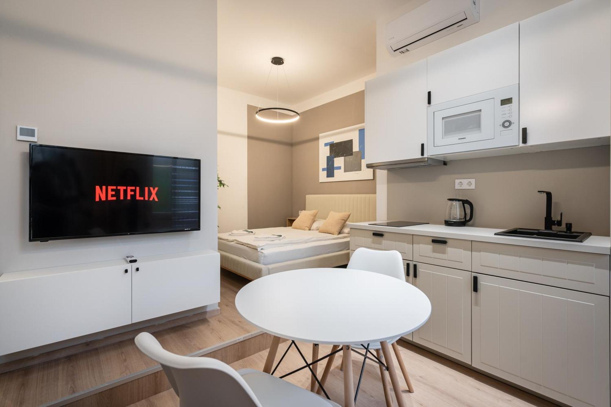 N36- Boutique Apartments, Best Location, By Bqa Budapest Ruang foto